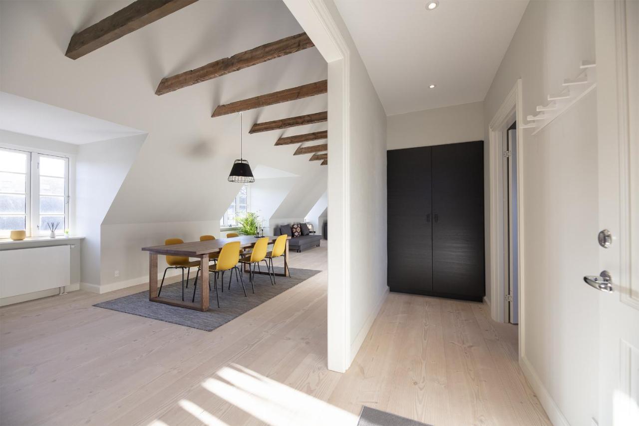 آلبورغ Aday - Modern Living - Balcony Room المظهر الخارجي الصورة